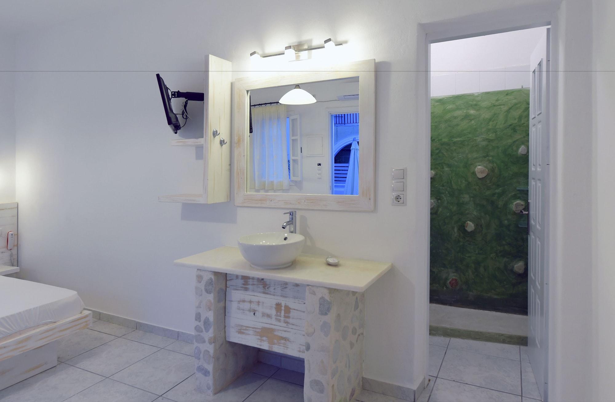 Porto Naoussa (Adults Only) Hotel ภายนอก รูปภาพ