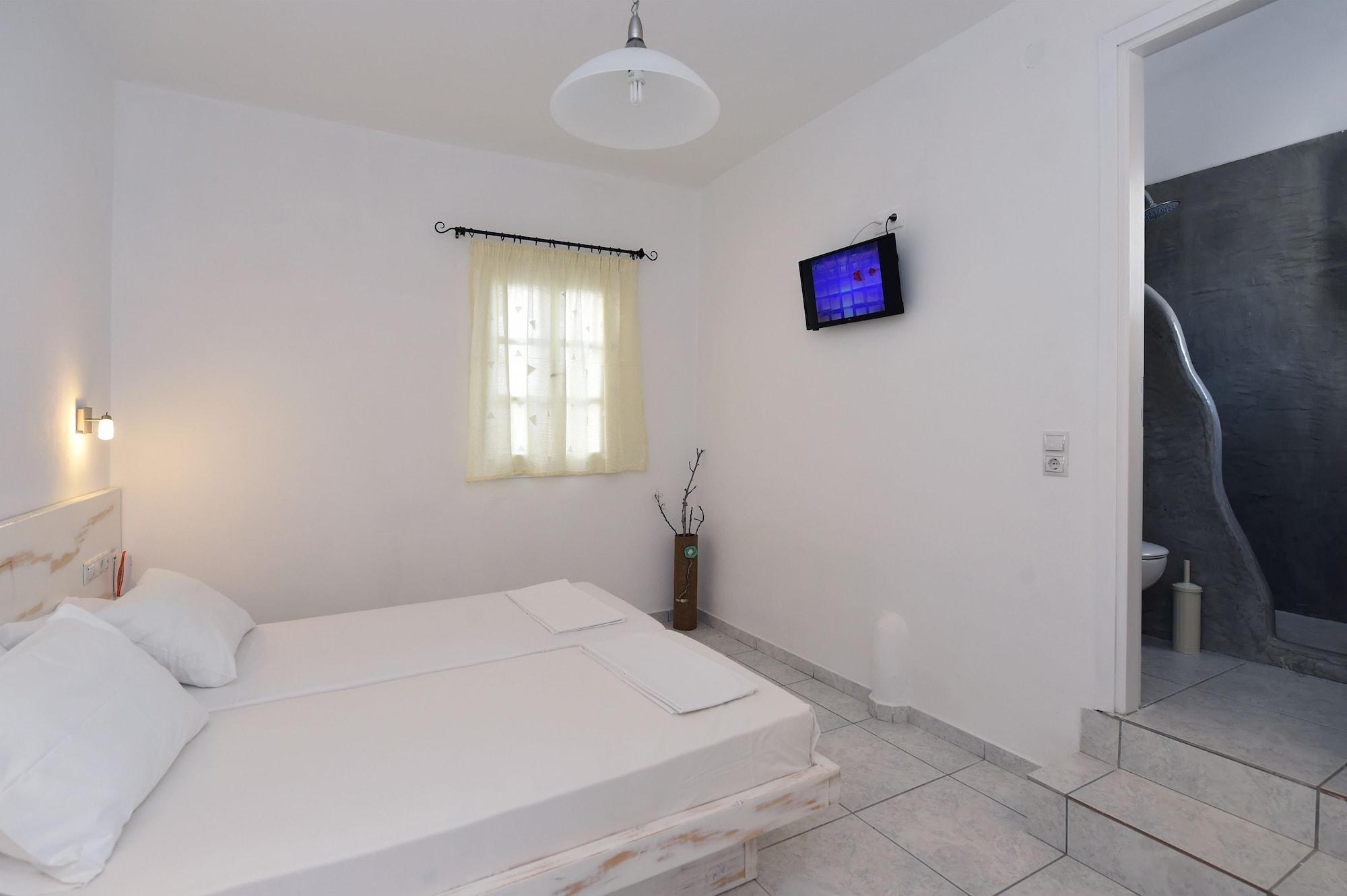Porto Naoussa (Adults Only) Hotel ภายนอก รูปภาพ