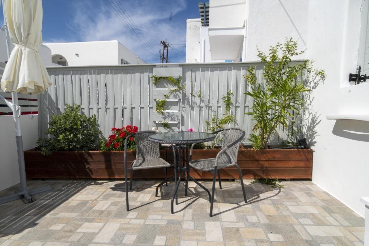 Porto Naoussa (Adults Only) Hotel ภายนอก รูปภาพ