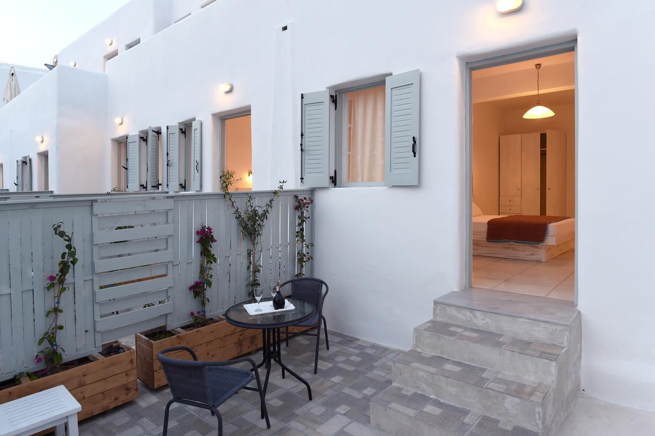 Porto Naoussa (Adults Only) Hotel ภายนอก รูปภาพ
