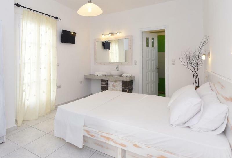Porto Naoussa (Adults Only) Hotel ภายนอก รูปภาพ