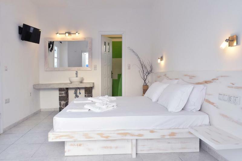Porto Naoussa (Adults Only) Hotel ภายนอก รูปภาพ