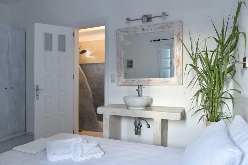 Porto Naoussa (Adults Only) Hotel ภายนอก รูปภาพ